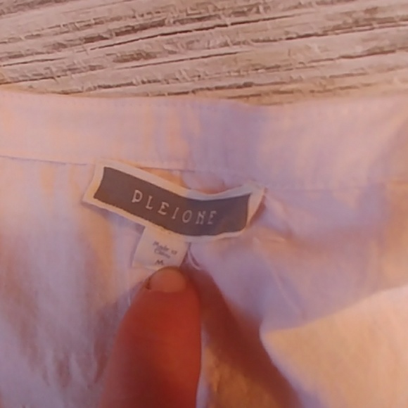 Pleione light weight tunic top - Picture 6 of 8